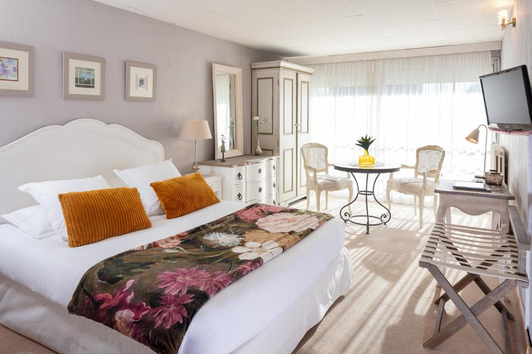 Hoetel Le Castellan Istres Room photo